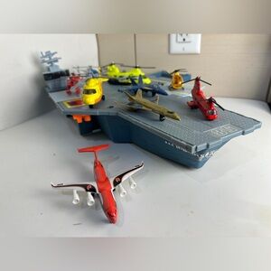 Matchbox Aircraft Carrier Playset with Planes 2009
